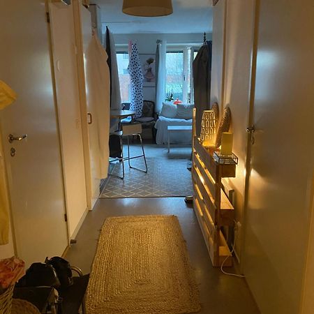 Central Cozy Accommodation, Single Room Or Bed In Dormroom Göteborg Exteriör bild
