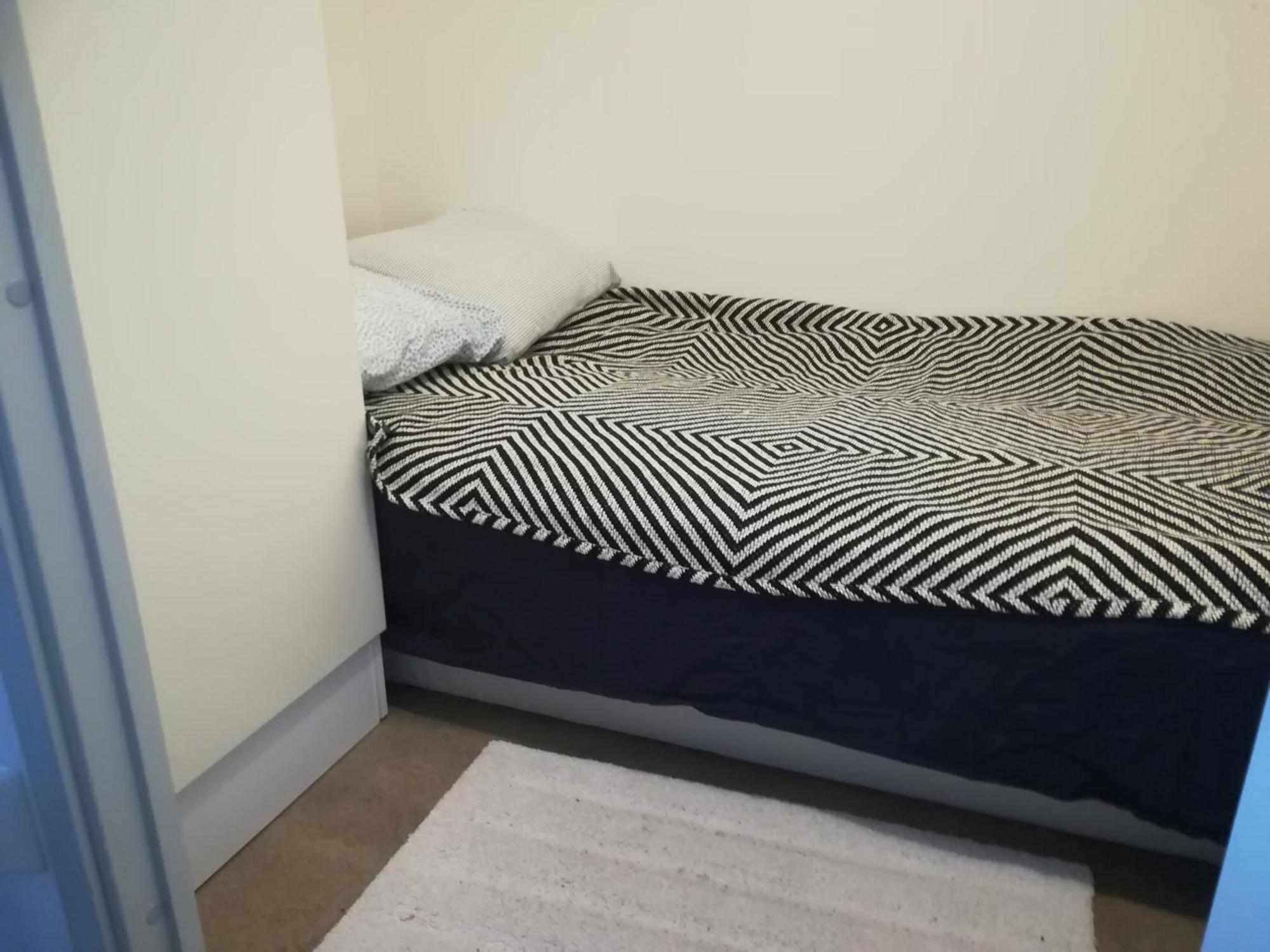Central Cozy Accommodation, Single Room Or Bed In Dormroom Göteborg Exteriör bild
